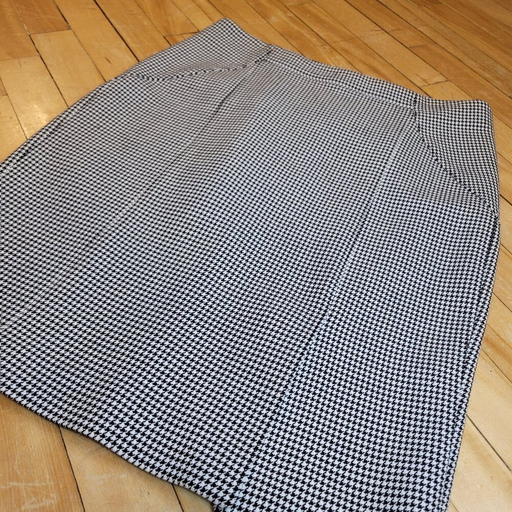 Banana Republic Black White Houndstooth Pencil Skirt 8‎